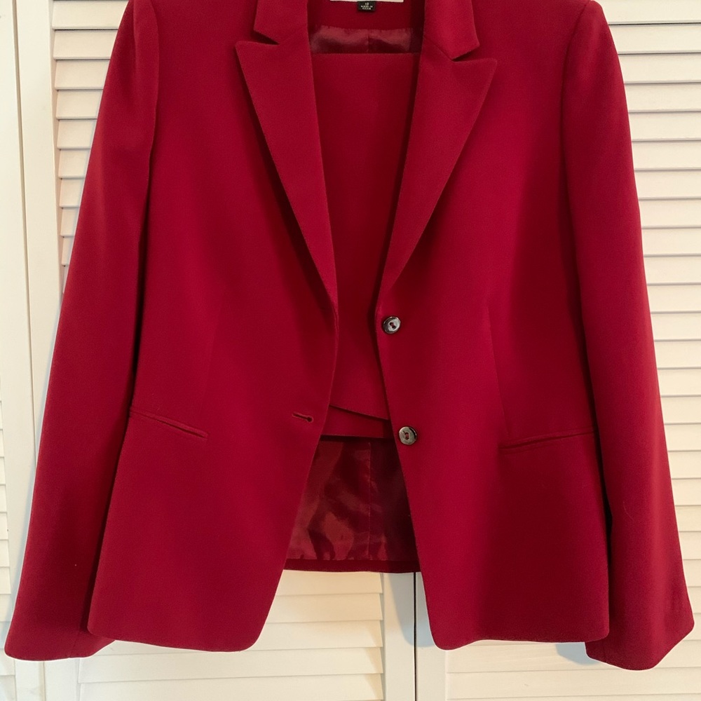 Tahari Red Two Piece Suit Size 10